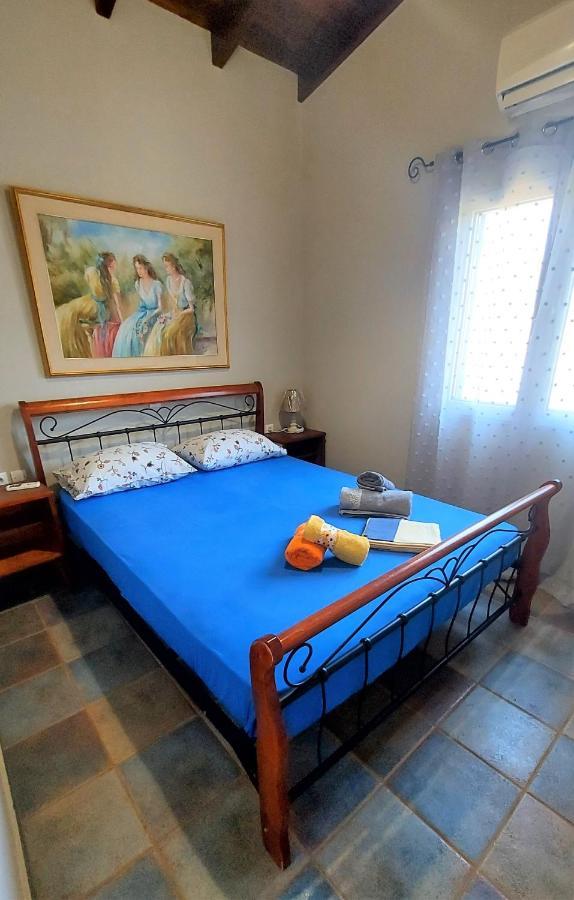 Holiday home βlueview *
